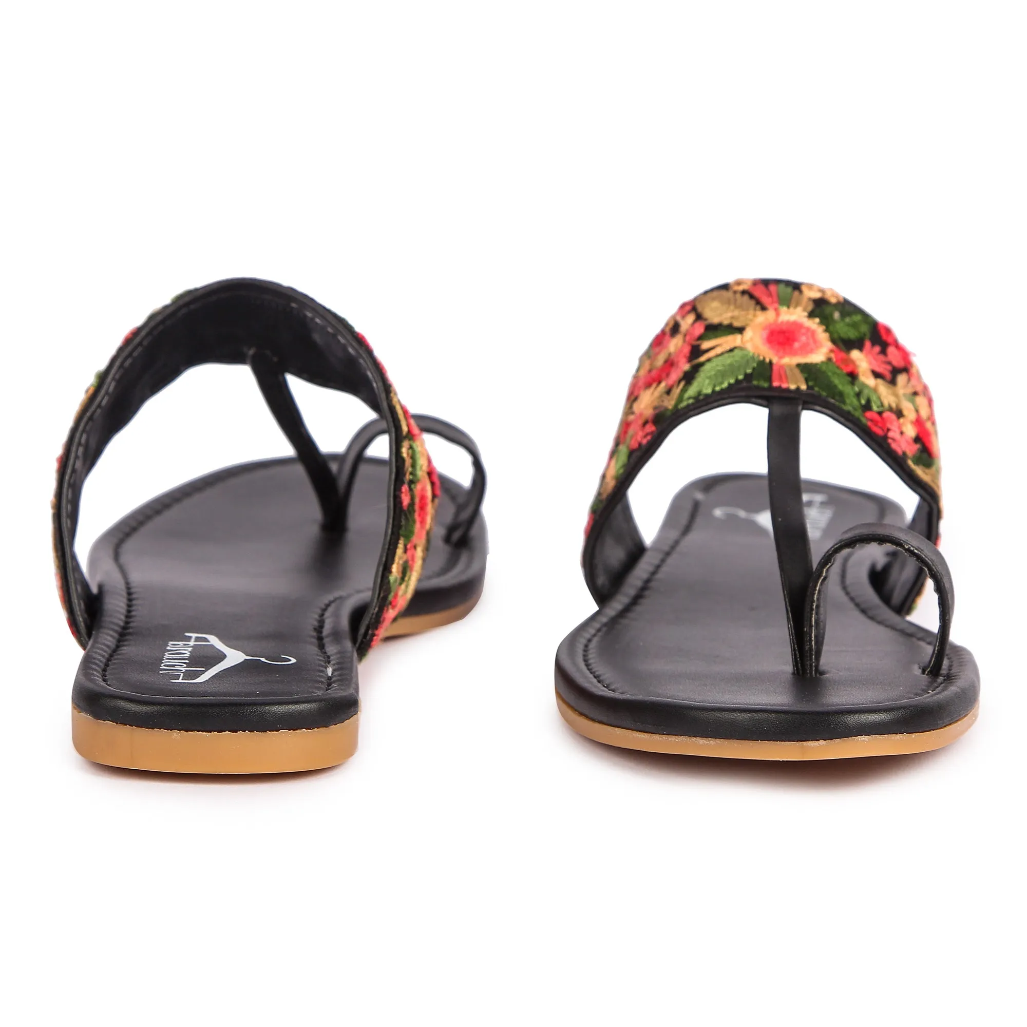 Brauch Women's Black Thumb Floral Flats