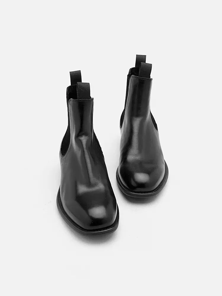 Gwen Calfskin Leather Chelsea Boots