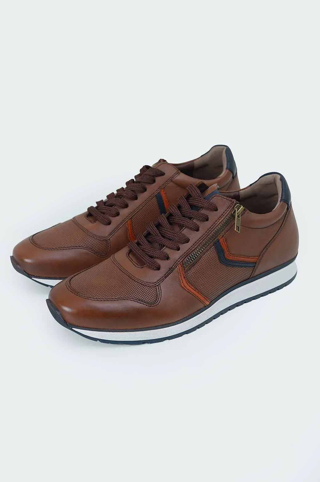 LEATHER SNEAKERS