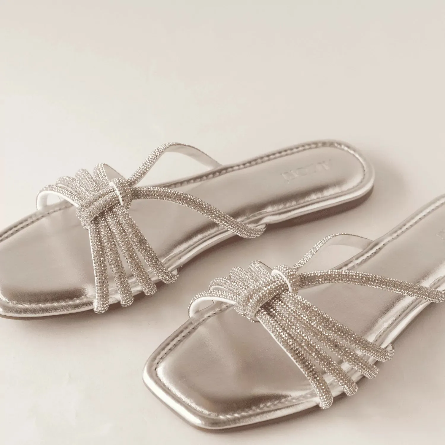 Shiny Knotted Silver Rhinestones Slides