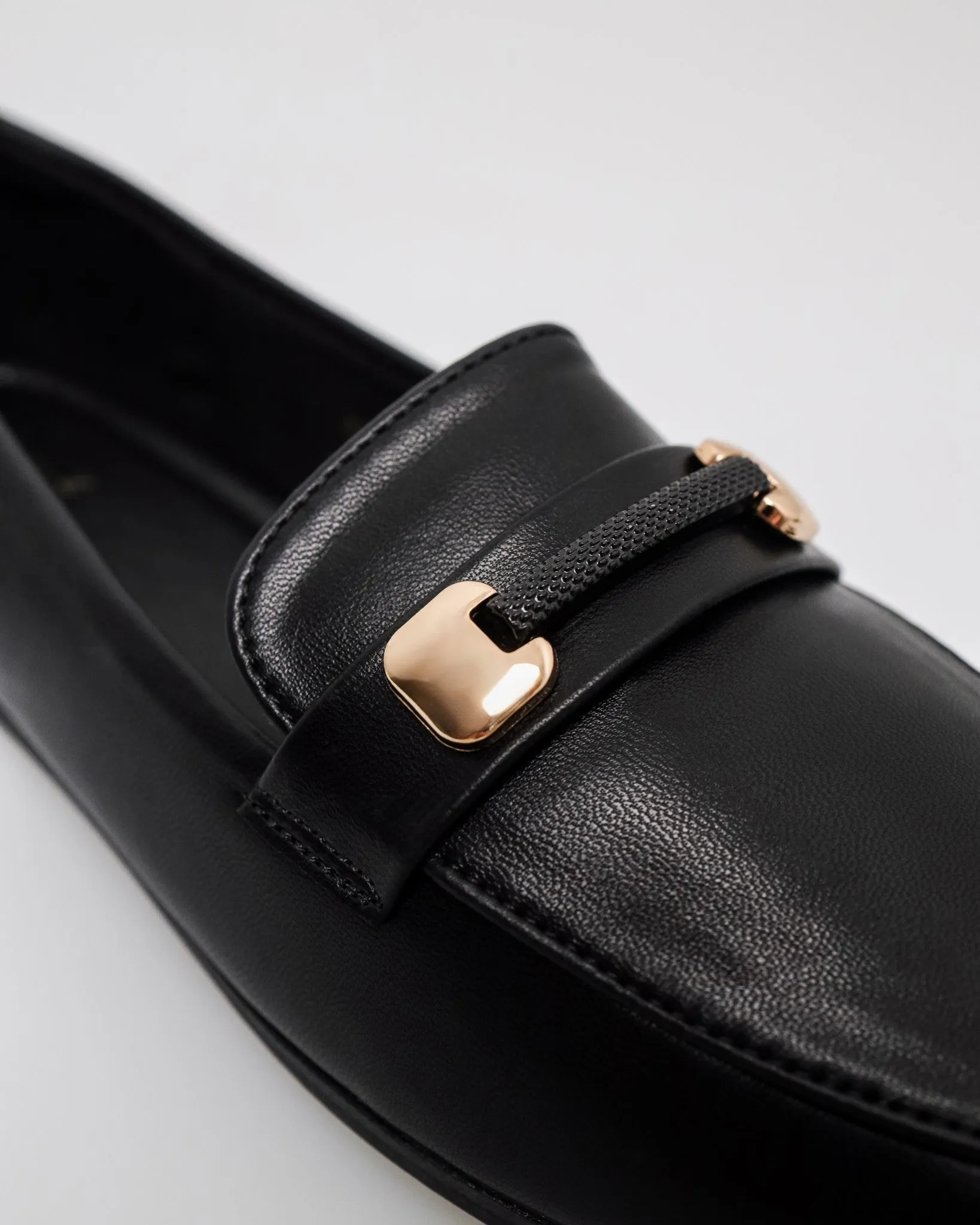 Tomaz NN406 Ladies Grace Flats